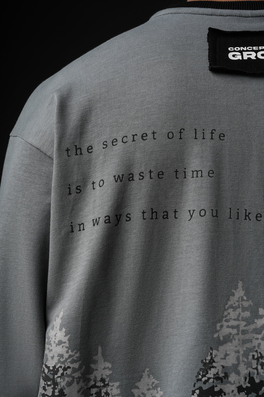 MERAKI MODE ALL-WEATHER T-SHIRT